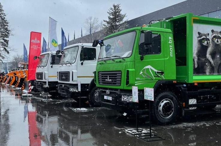 Перспективные модели грузовой техники МАЗ на промышленной выставке в Москве