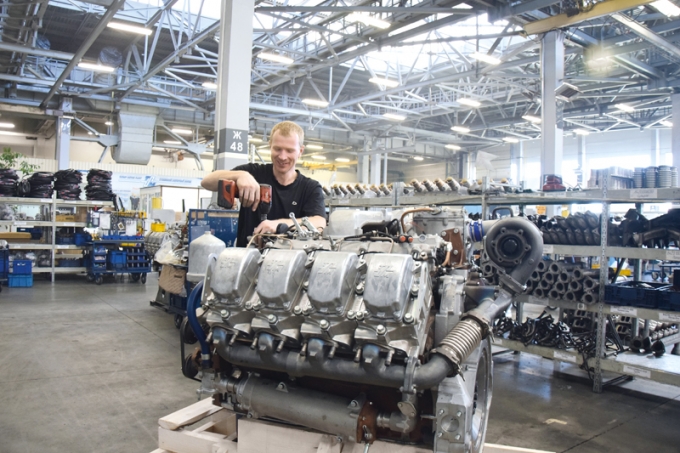 Сборка и реализация модернизированных тракторных двигателей ТМЗ-8481.10 для Петербургского тракторного завода