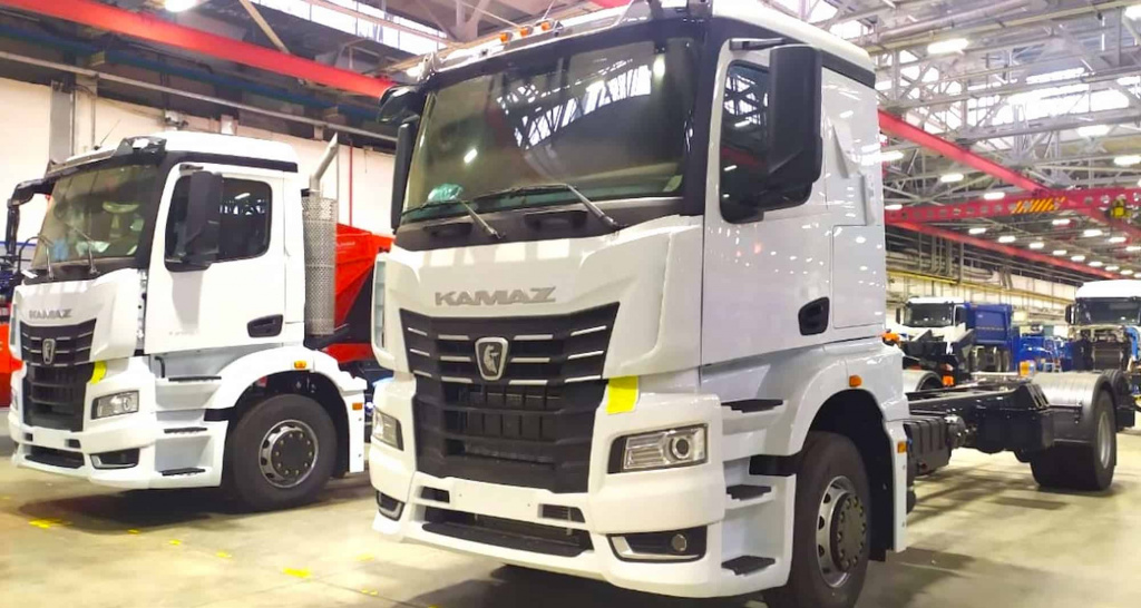 Новые грузовые автомобили «КАМАЗ» поколения К5 - КАМАЗ-53251
