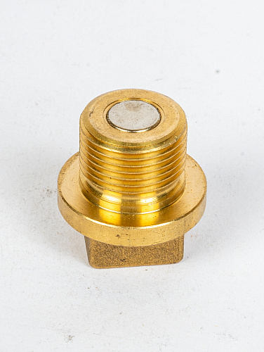 13057942 Пробка магнитная WP7 Weichai