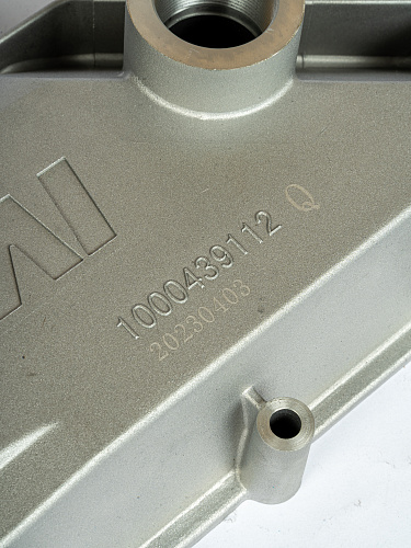 1000439112 Крышка маслоохладителя Weichai