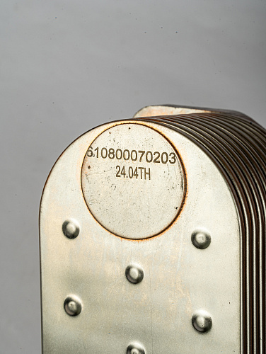 610800070203 Элемент теплообменника (610800070391) SHACMAN SHAANXI дв.WP7 масляный