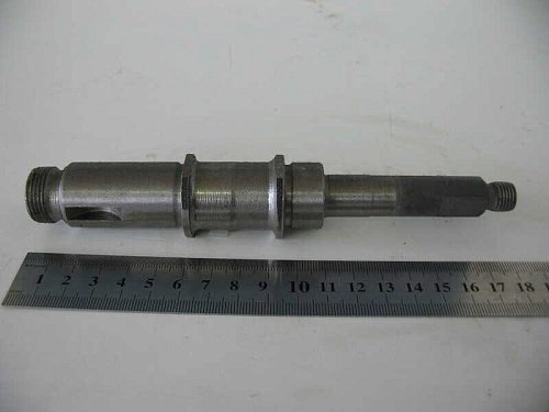 240-1307023 Валик ЯМЗ-240 водяного насоса