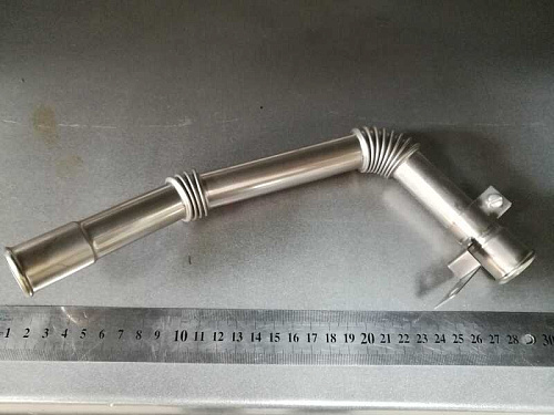 651-1213040 Труба ЯМЗ-651.10 отводящая охладителя отработавших газов