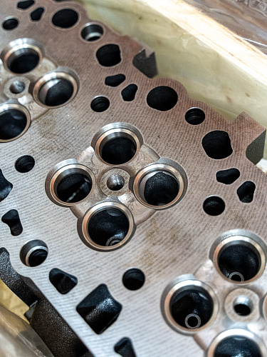 1001369240 Головка блока цилиндров WEICHAI WP7 (Газовый двс)