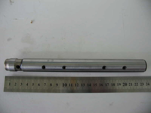 236-1007236 Ось ЯМЗ толкателей клапанов крайняя с пробкой АВТОДИЗЕЛЬ